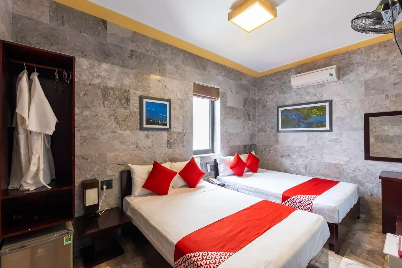 Oyo 467 Hoi An Twin Lake Villa